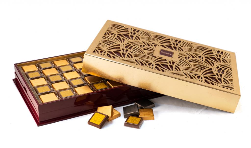 العلبة الذهبية لون بني مع عبارة حمداً على السلامة على الشوكولا 80 حبة 