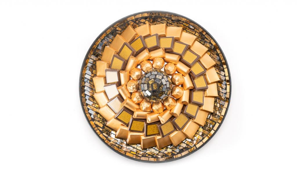Get Well Soon Medium Black And Gold Mosaic Round Glass Plate